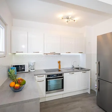 2 Bedroom Awesome In * Maslenica