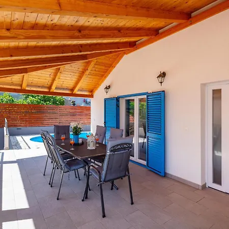 Σπίτι διακοπών 2 Bedroom Awesome In *