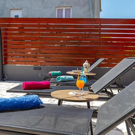 2 Bedroom Awesome In Vakantiehuis *