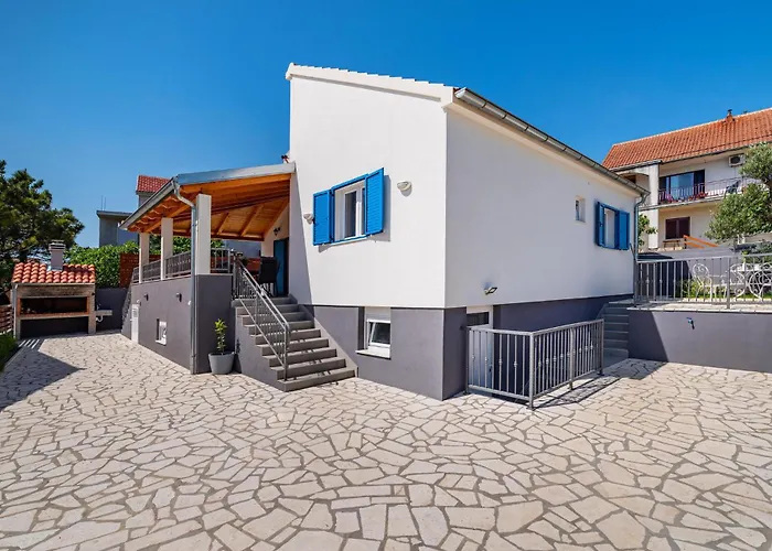Дом отдыха 2 Bedroom Awesome In