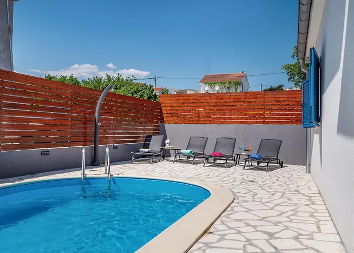 Дом отдыха 2 Bedroom Awesome In Масленица